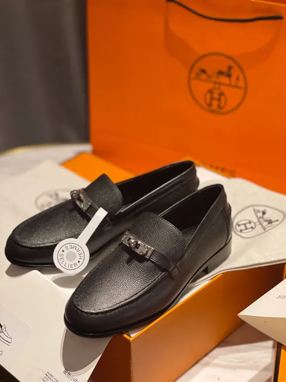 Hermes Shoe 